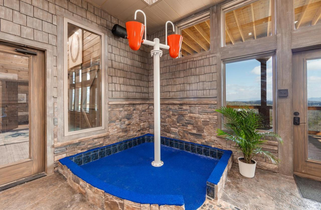 Splash Mountain Pool Hot Tub Theater Game Room Sevierville Buitenkant foto