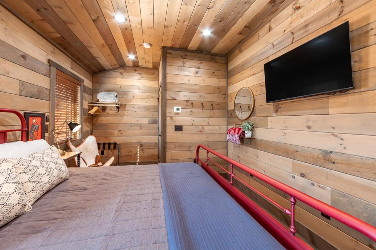 Splash Mountain Pool Hot Tub Theater Game Room Sevierville Buitenkant foto