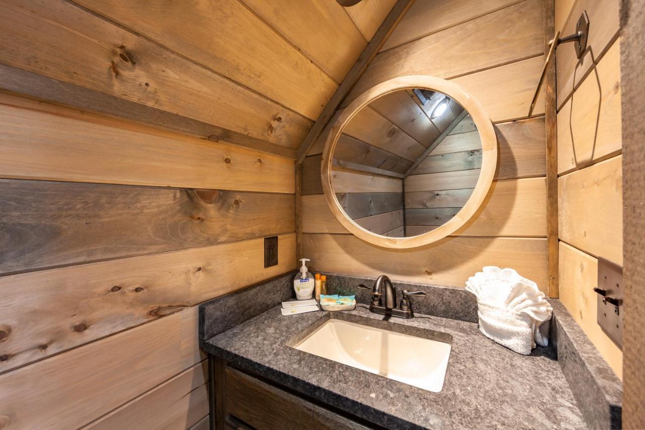 Splash Mountain Pool Hot Tub Theater Game Room Sevierville Buitenkant foto