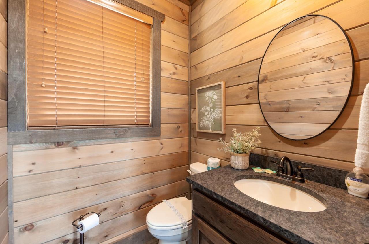 Splash Mountain Pool Hot Tub Theater Game Room Sevierville Buitenkant foto