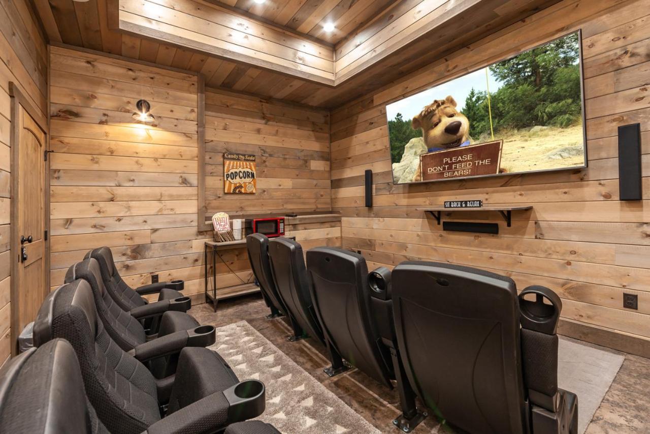 Splash Mountain Pool Hot Tub Theater Game Room Sevierville Buitenkant foto
