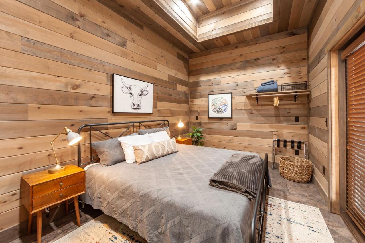 Splash Mountain Pool Hot Tub Theater Game Room Sevierville Buitenkant foto